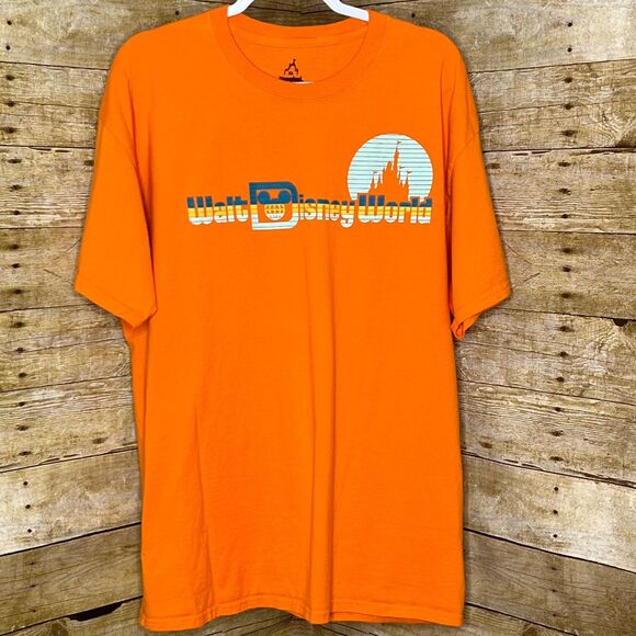WALT DISNEY WORLD UNISEX NEW RETRO POP CENTURY VACATION ANIMATION TEE SIZE XL - Picture 1 of 3